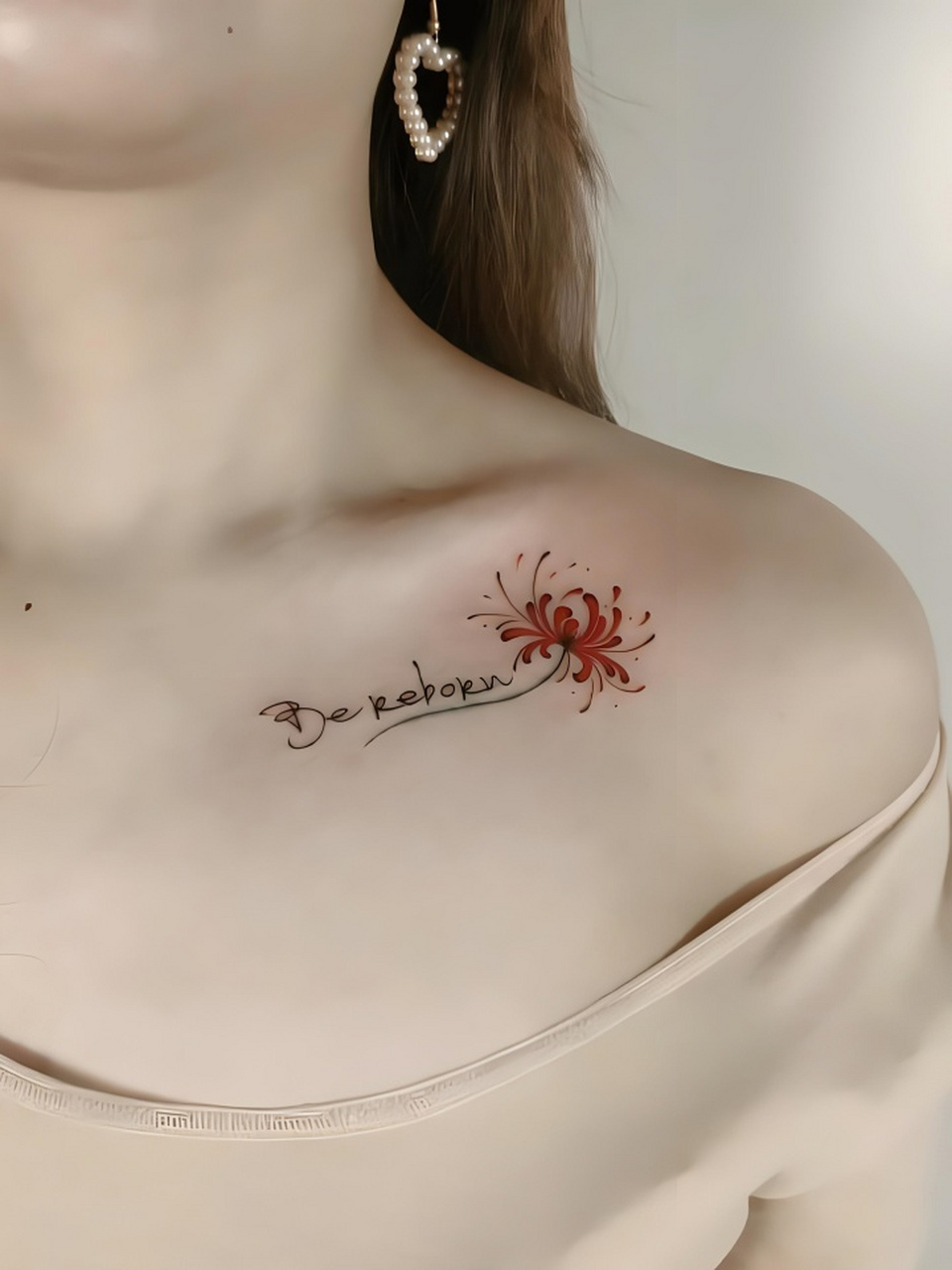 在这繁华世界,让彼岸花纹身成为你独特的印记,引领你穿越生死轮回