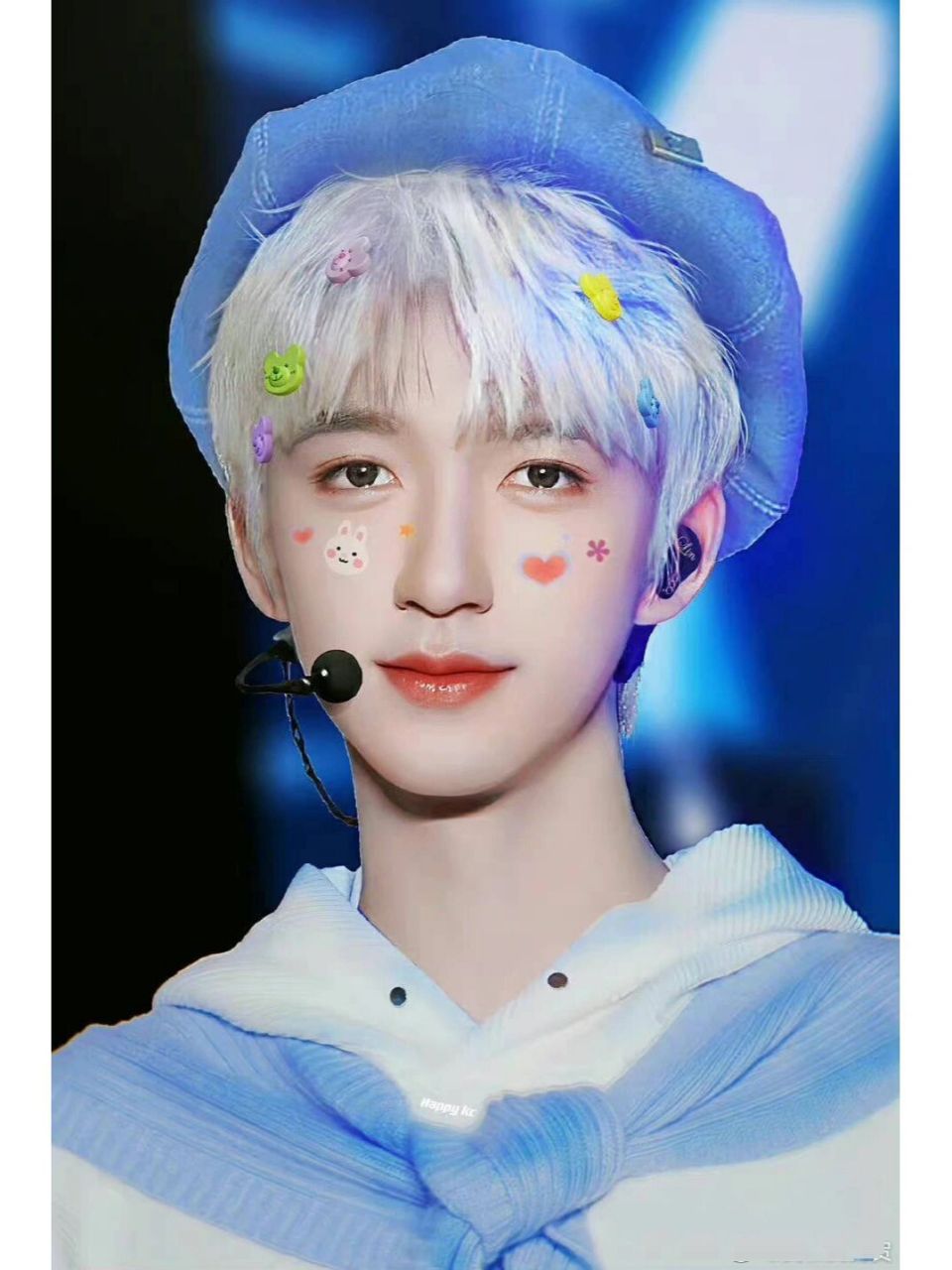 贺峻霖会帅到你的照片!