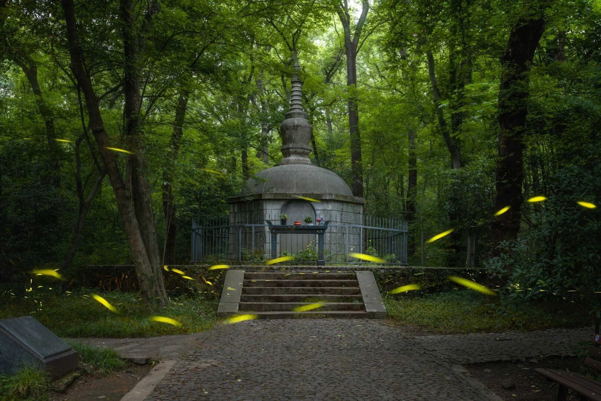 21灵谷寺宝公塔 图16615是封面 图26615是原尺寸作品 图366