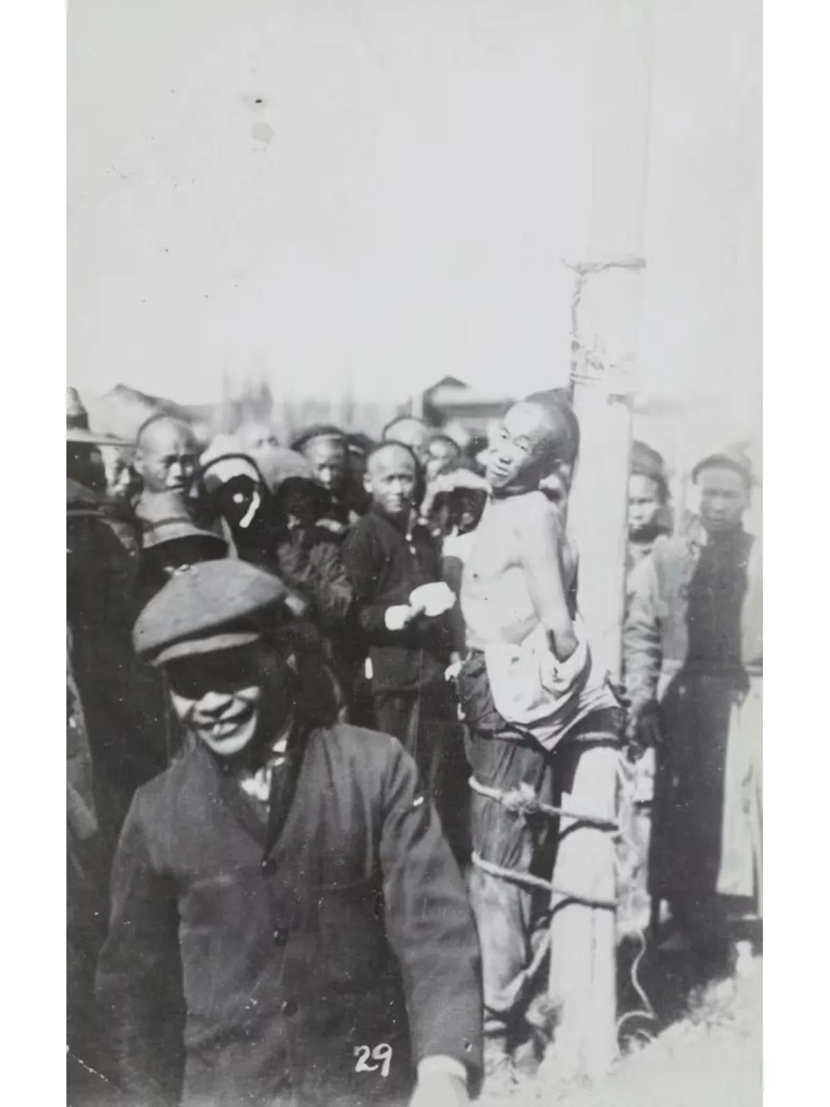 1911年辛亥革命爆发,三位革命烈士杨鸿生,刘福驰与彭楚芬被抓获后处决