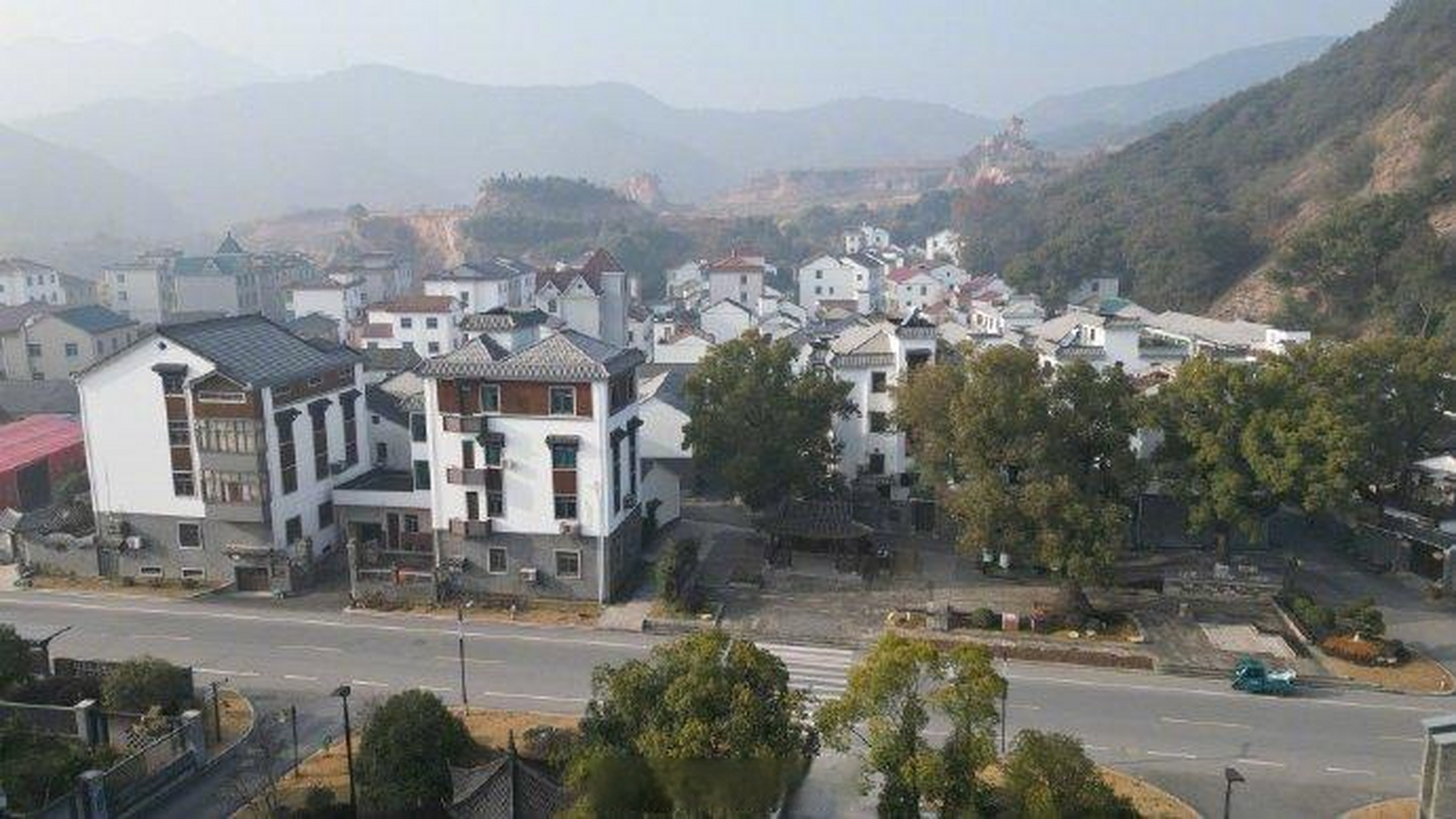 聚焦2024省委农村工作会议1月11日,记者调研走访的诸暨市枫桥镇枫源村