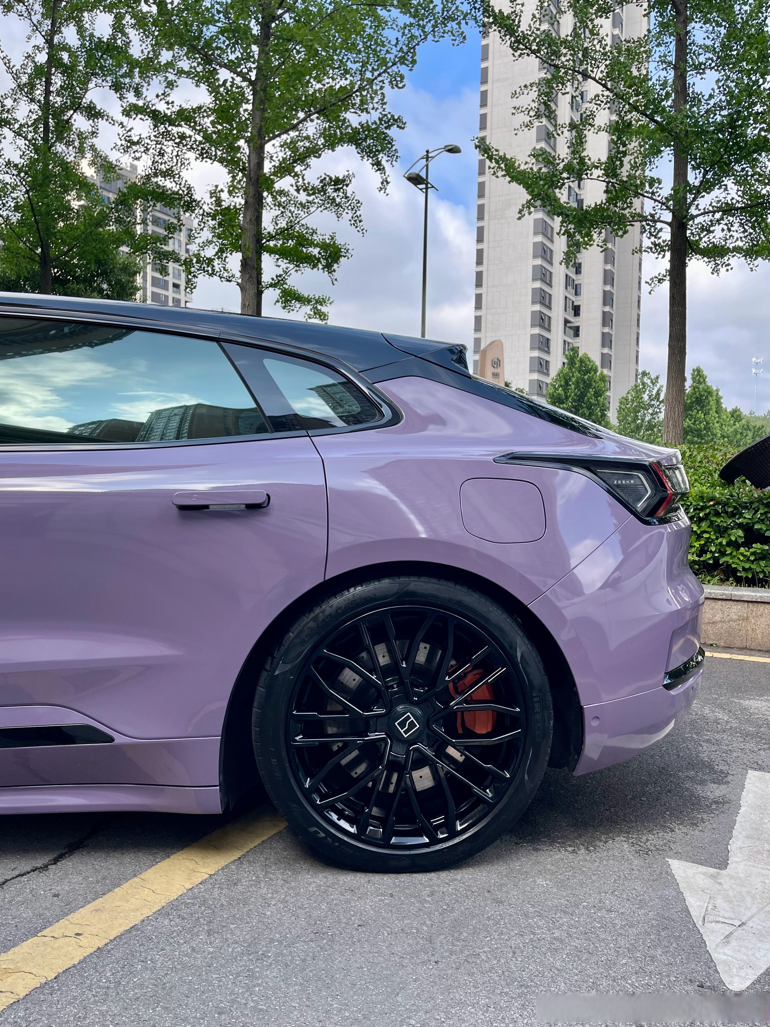 汽车贴膜##专壹 001个性车膜极氪001改色紫红色车漆紫檀色汽车