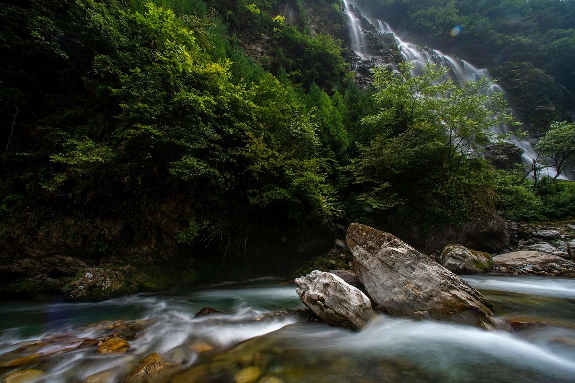 山间大溪水图片图片