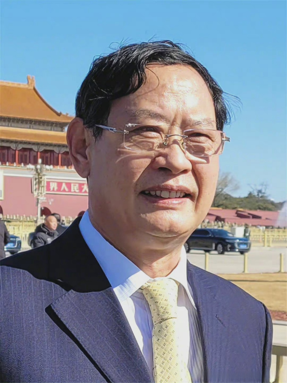 两会ing#【沈开举委员:将少捕慎诉慎押政策落到实处】"当前审前羁押