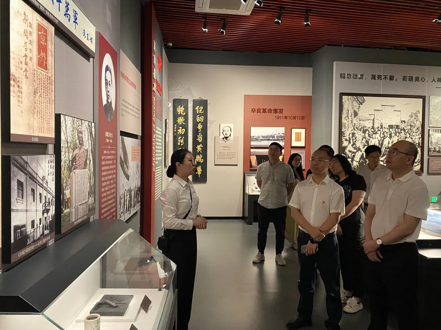 金华职业技术学院超话#金职新闻#  建筑工程学院赴金华革命烈士纪念园