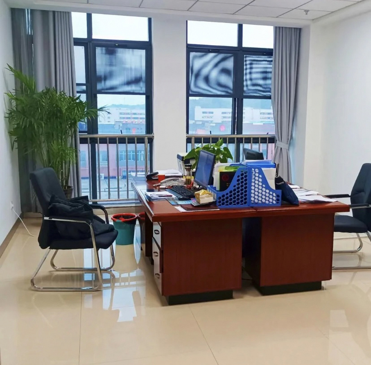 国企跟事业单位哪个更好