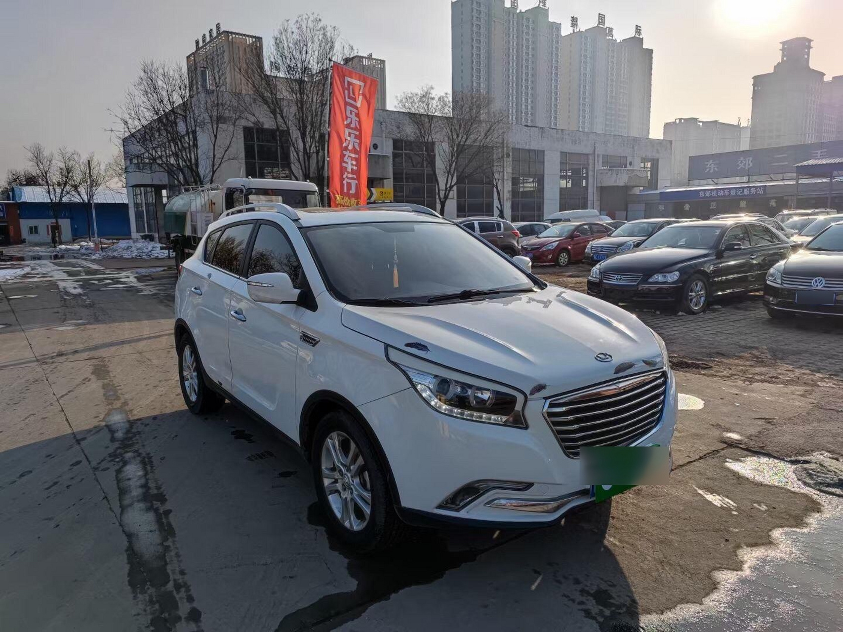 16年上牌华泰圣达菲,全车原版无事故,内饰干净整洁零磨损,1.