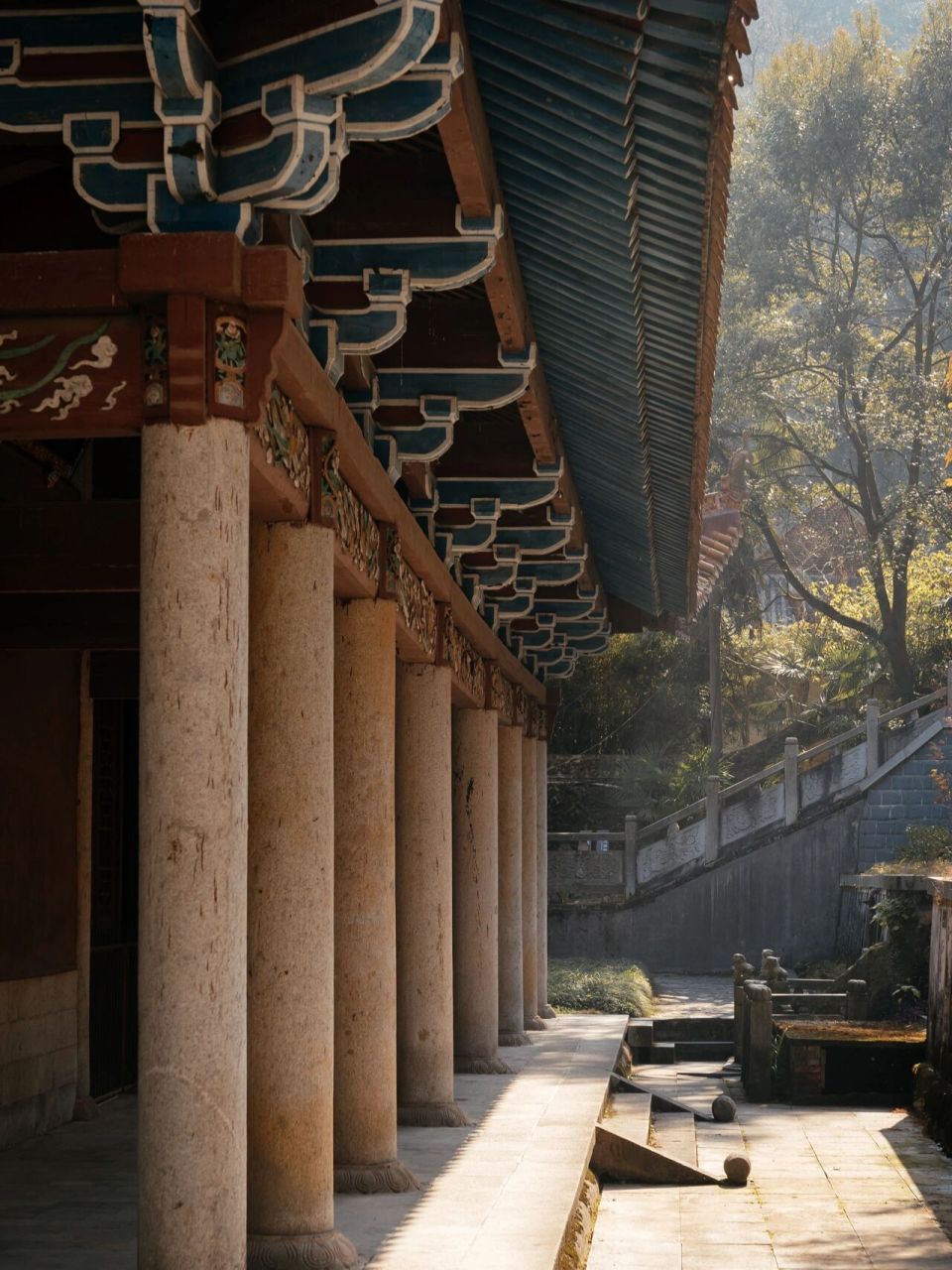 长沙岳麓行之「古麓山寺」 古麓山寺,是位于岳麓山山腰的一座寺庙