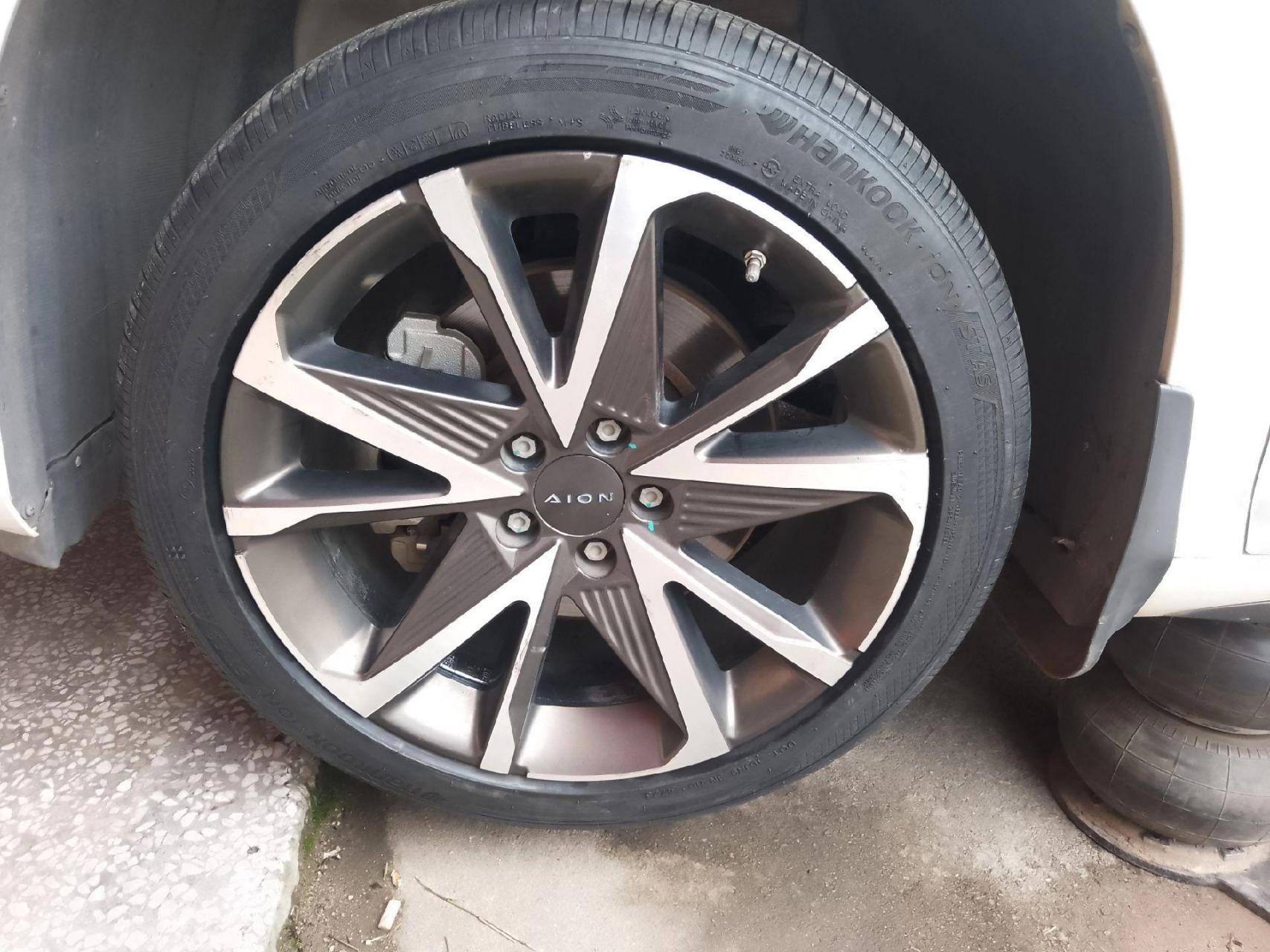 韩泰轮胎新能源汽车配套花纹,舒适静音,值得信赖