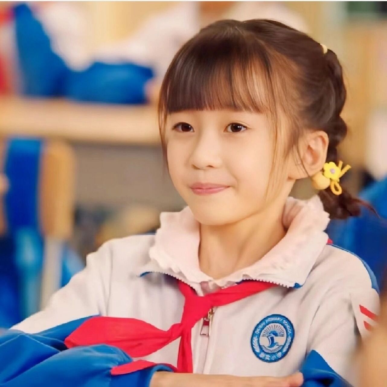 班长李黎的优质头像来啦! 班长李黎的优质头像: 抱盗