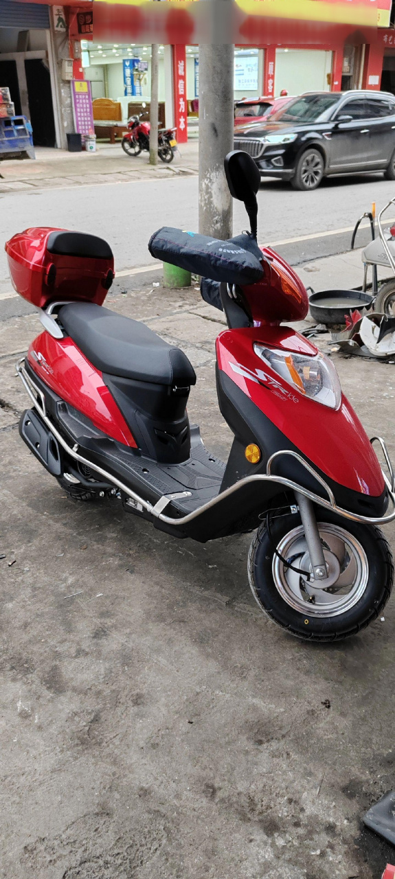 一台陪你过日子的踏板~ 钱江新踏板:添悦125,性能稳定,外观大气 !