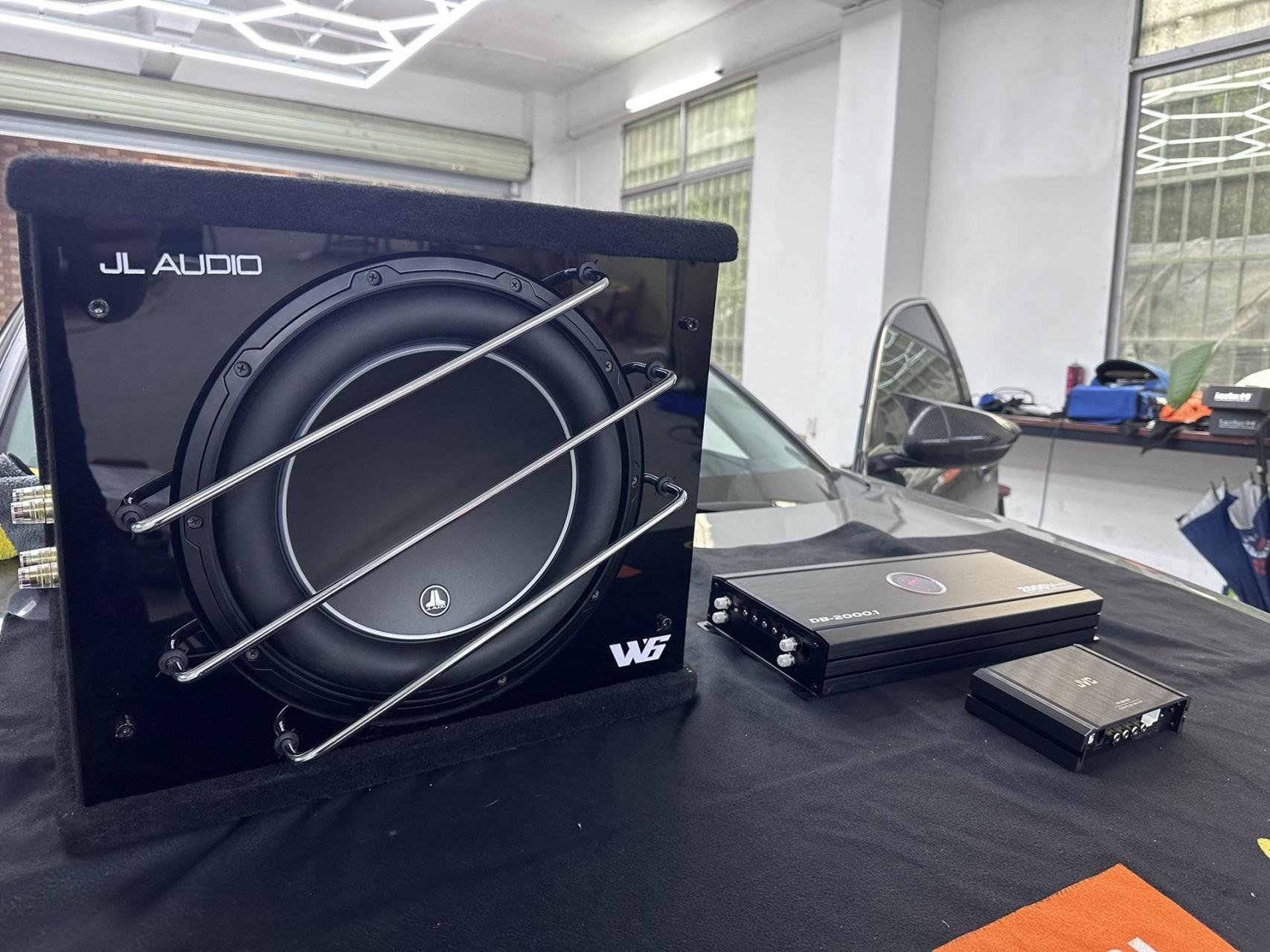 十一代雅阁捷力w6上车,火凤凰20001热爱改装分享 捷力低音炮