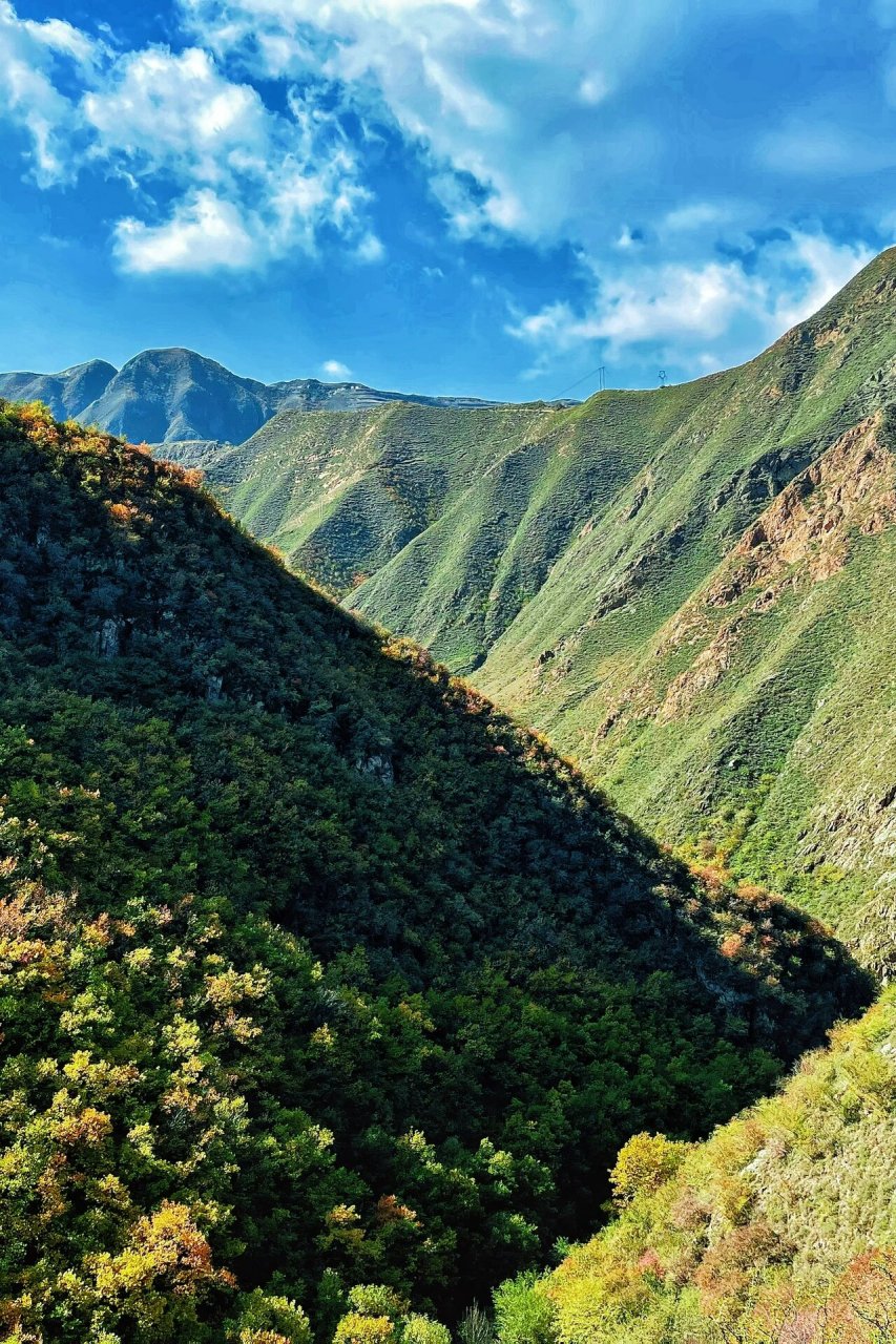 抱龙山～ 导航搜:抱龙山凤凰岭滑雪场停车场9315