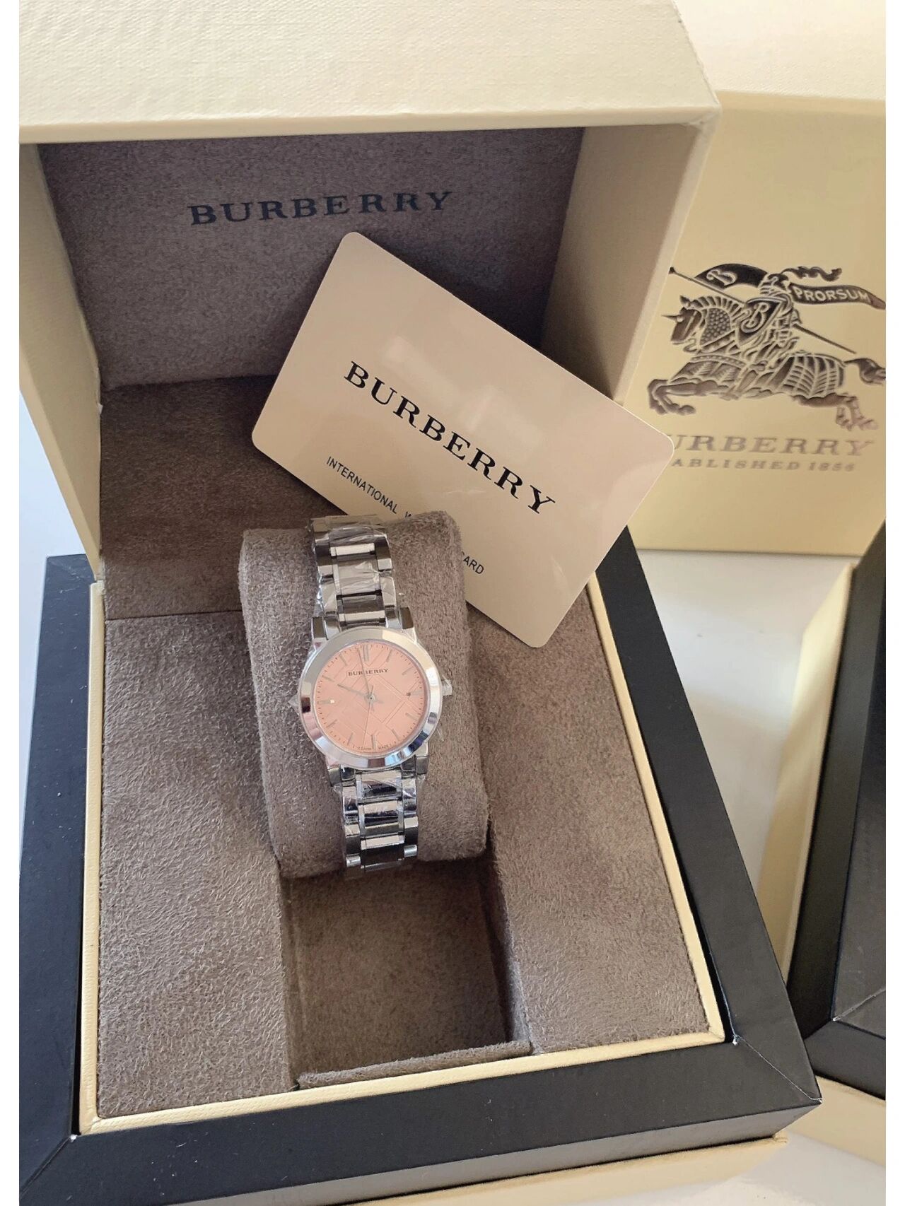 burberry巴宝莉女士腕表新款