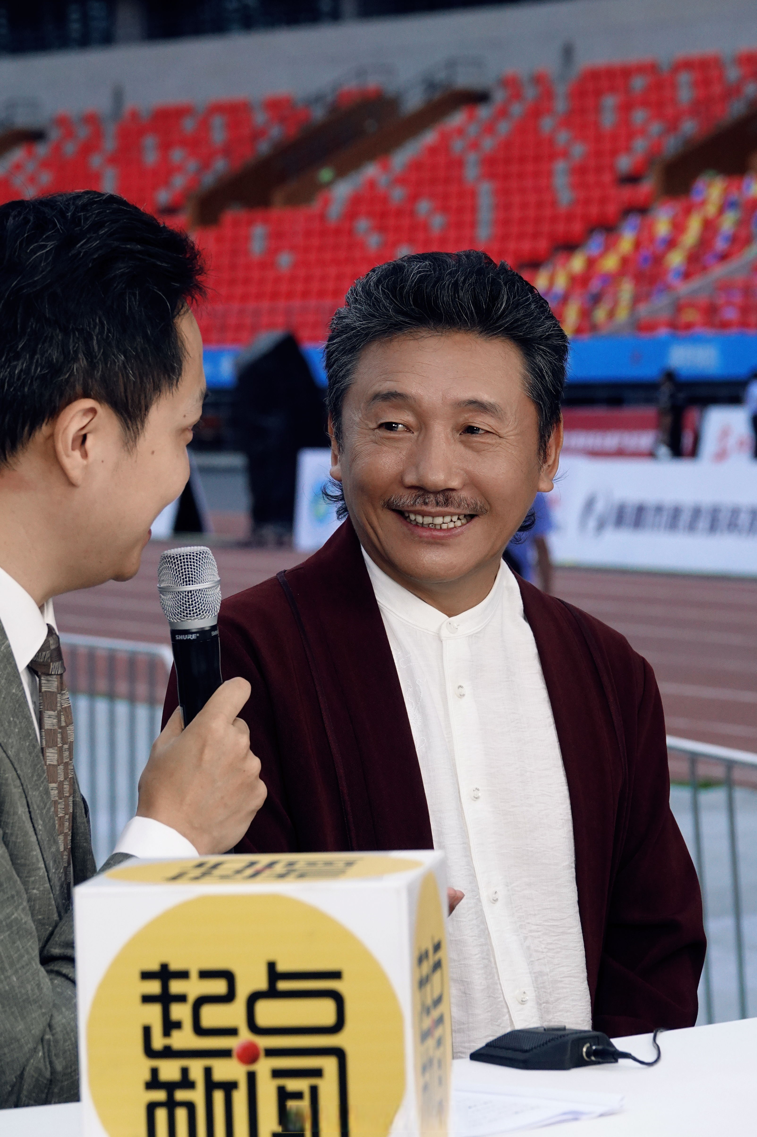 全国民歌展演容中尔甲充满爱与梦想的音乐之旅