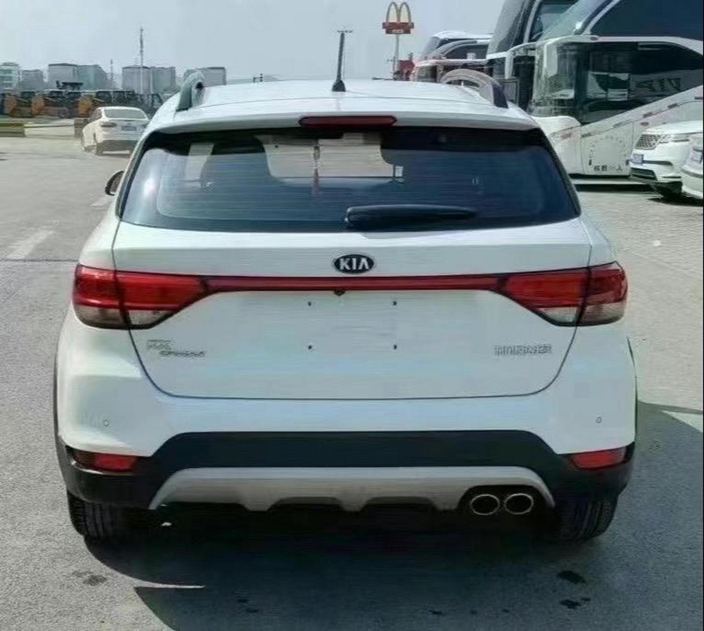 新到18年起亚kxcross,1.4l自动挡,安全行驶了9.