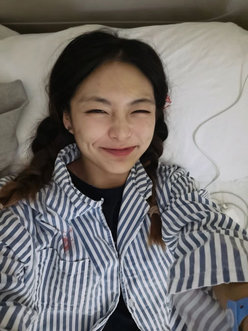 病号服体验73为了自拍特意住了个院 今天护士呼叫我告诉我明早七点