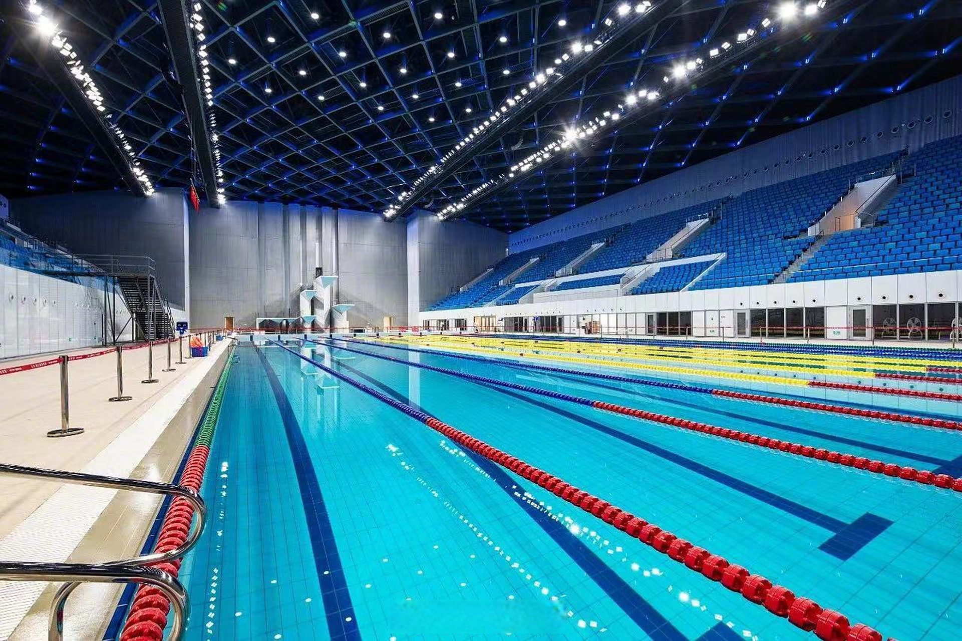 杭州亚运游泳馆的水常年不换还能直饮】杭州奥体中心游泳馆是仅次于