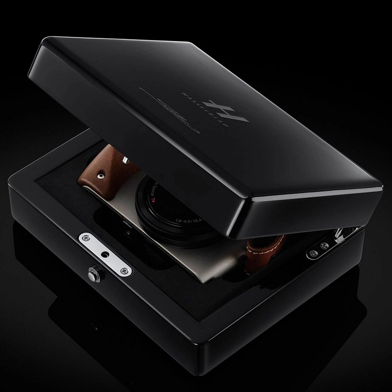 hasselblad stellar 	 以索尼黑卡相机rx100 ii打造,1英寸的2020万