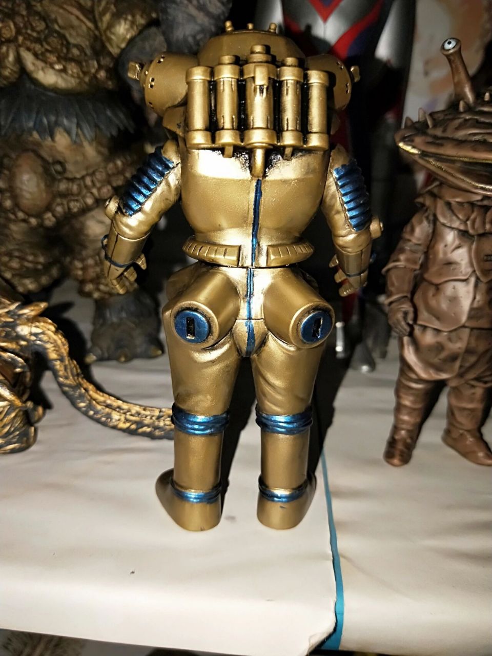 金古桥 金古桥,怪兽软胶重涂,初登场于赛文奥特曼,昭和经典怪兽,万代