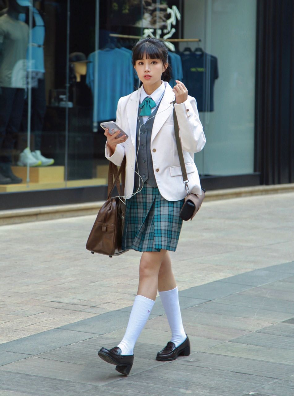 jk街拍|私立女子学院吹奏部 jk街拍系列第七弹9698 解锁新皮肤了!