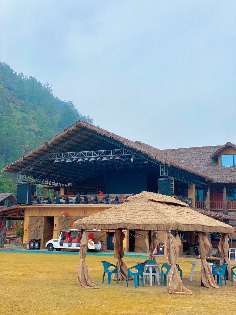 梅州的最后一站 来到了兴宁市叶塘镇的逍遥谷 来的路上还途径了几家