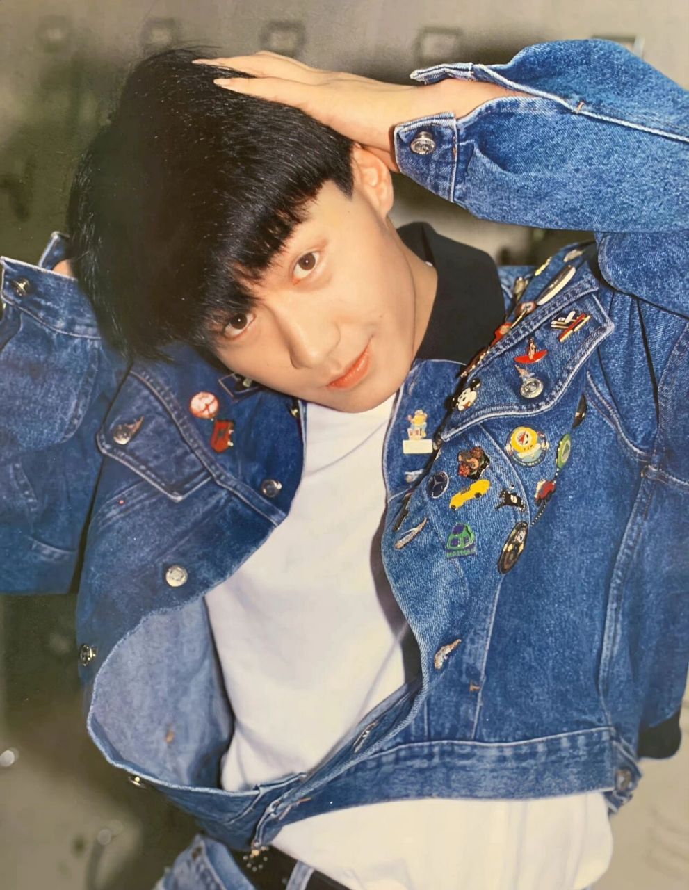 翻到早期时候的黎明少年感满满,之后给人一种很稳重的感觉,黎明一直