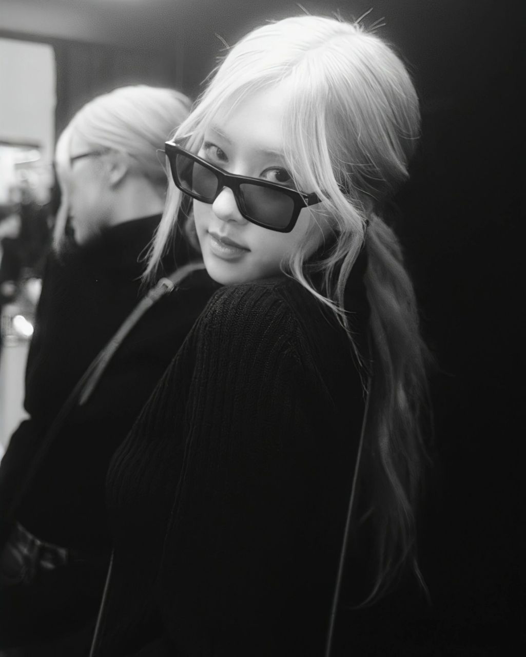 彩英高清壁纸自拍头像 自修高清无水印图,求图私信