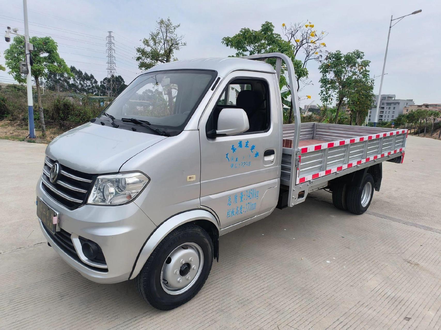 东风小货车,后四轮3米6车厢平板,全国可上牌