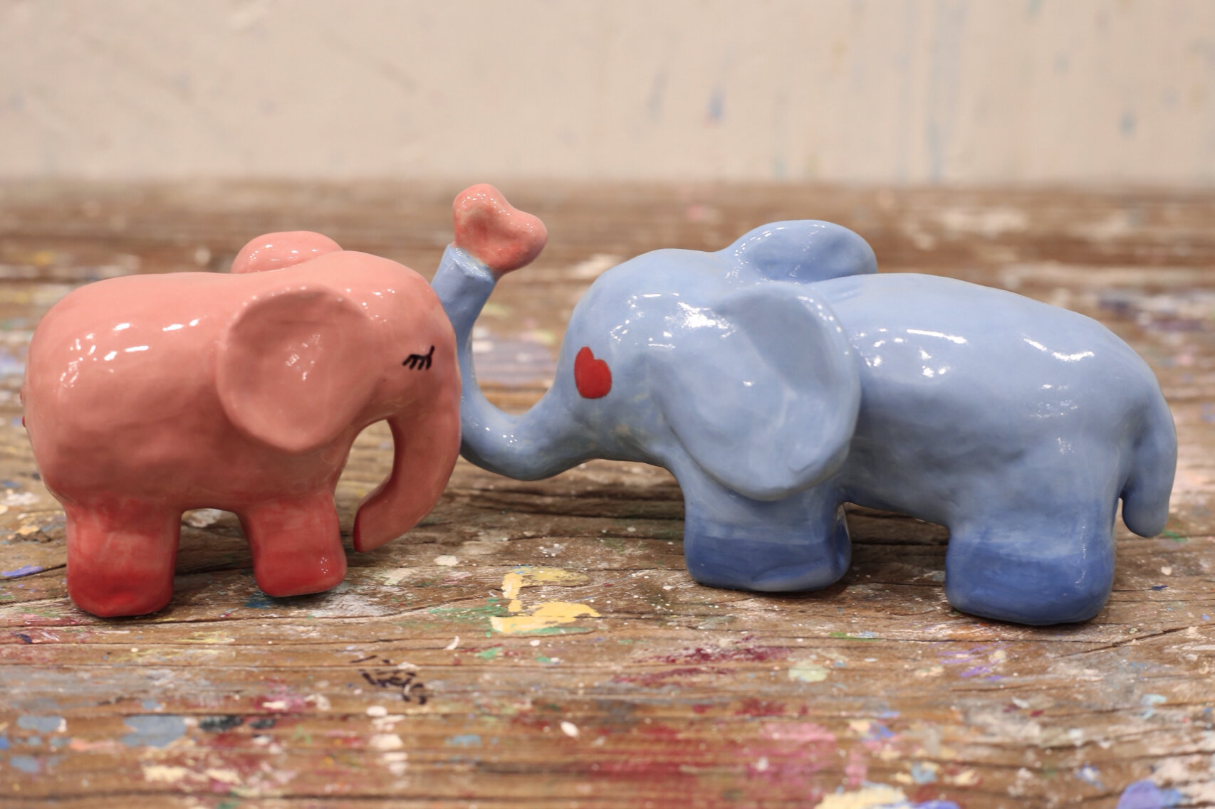 陶艺手作|情侣大象泥塑?