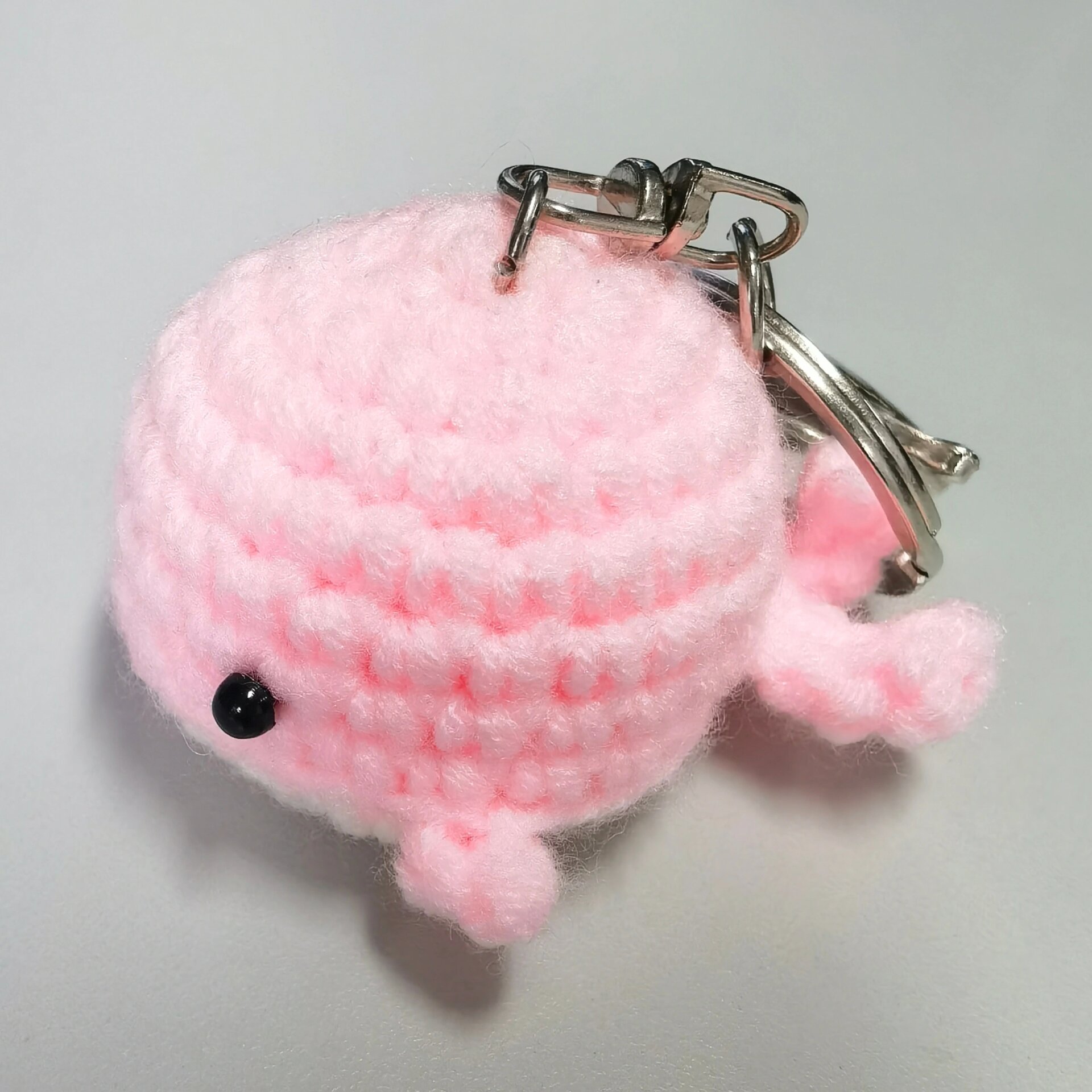 小鲸鱼 钩织图解 图片用的5股牛奶棉,用4股的话会更小巧可爱.