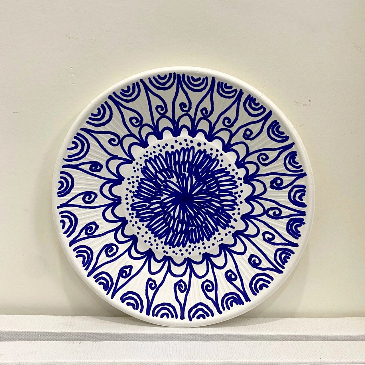 青花瓷纸盘画三 #青花瓷# #纸盘画# #线描# #纸盘画青花瓷