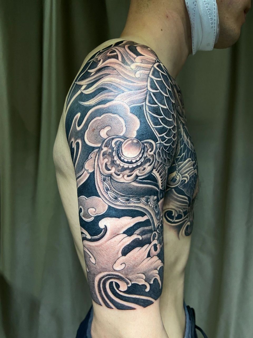 过肩麒麟 未完待续