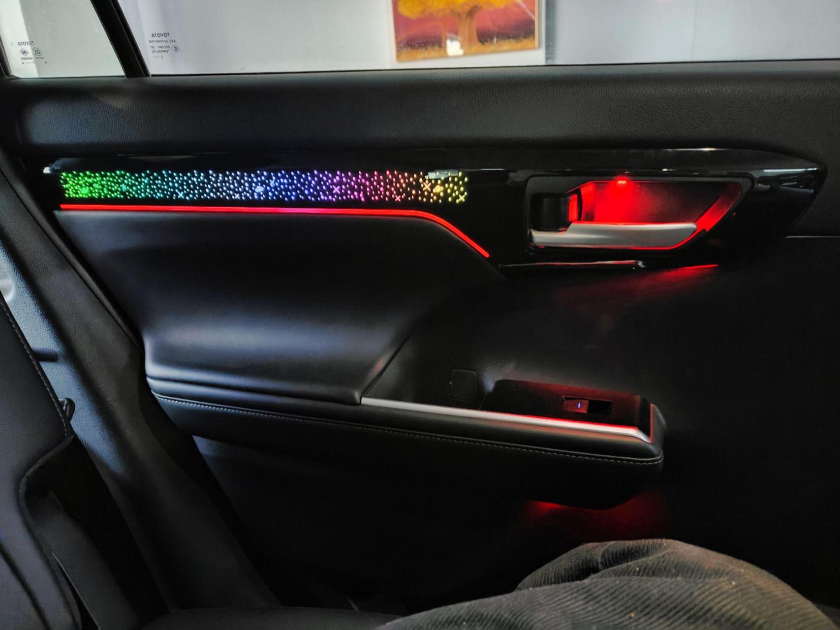 丰田汉兰达星空饰板氛围灯