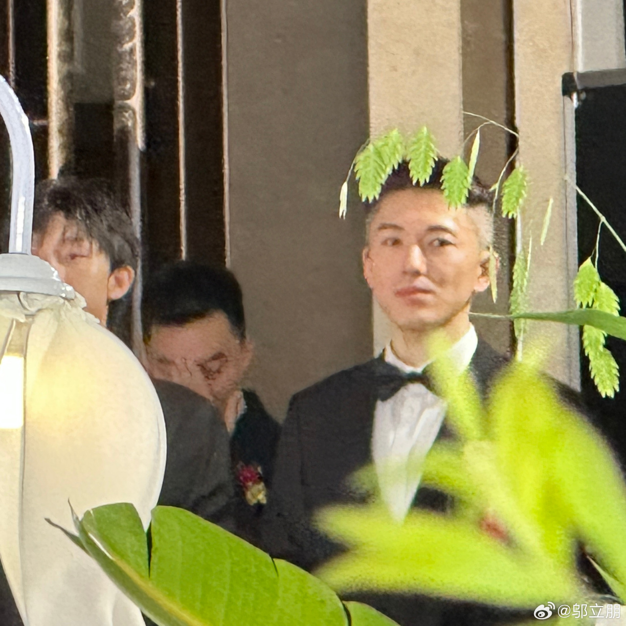 做伴郎,站太久,笑容逐渐消失[男孩儿][女孩儿][男孩儿][女孩儿][男孩