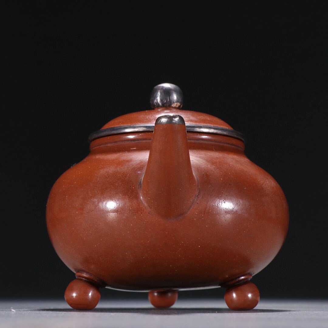 【紫砂包银茶壶】【孟臣款】 孟臣款 紫砂包银茶壶.