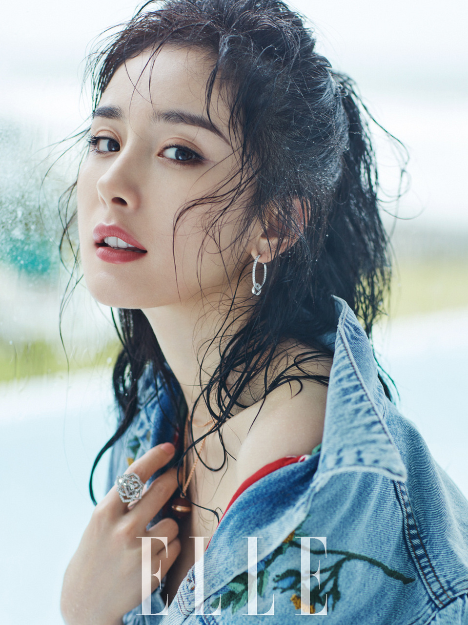 杨幂《elle世界时装之苑》8月刊 普吉岛之旅,刚才那组找错了[捂脸]你