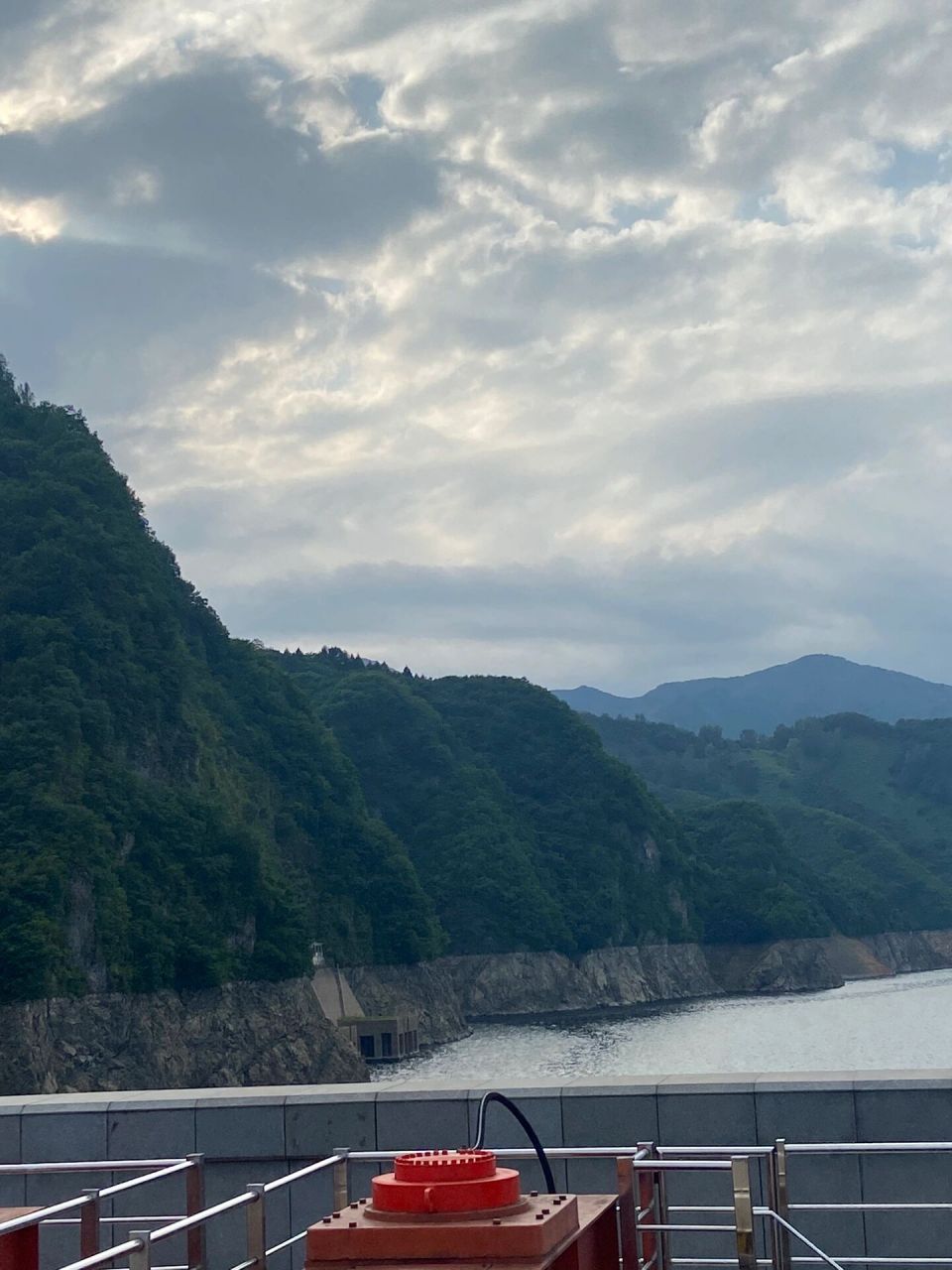 通化周边|云峰大坝【附集安一日游路线】 云峰大坝位干吉林省东南部