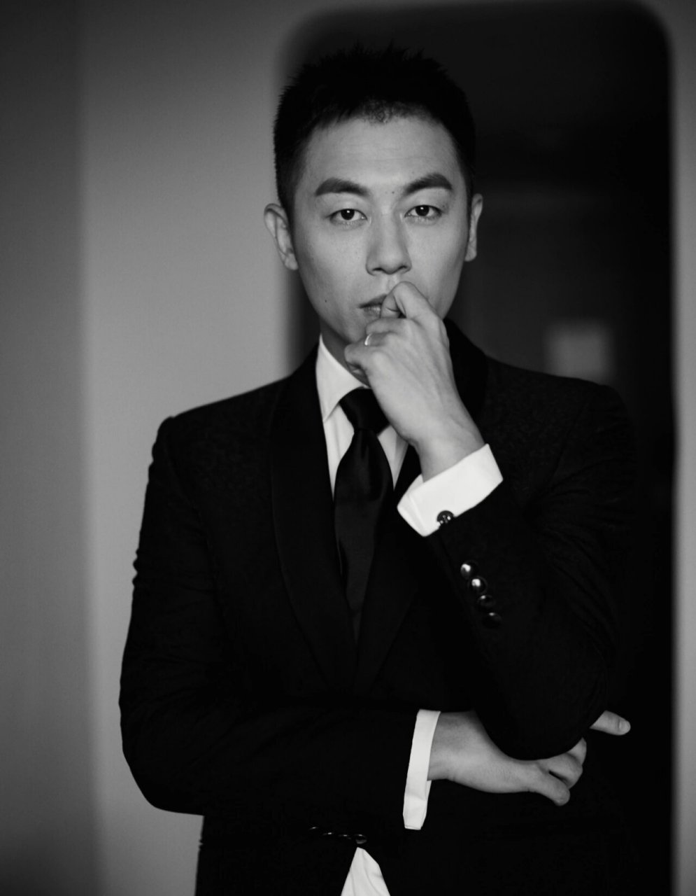 朱亚文|寸头亚文哥 太帅了妈呀 #朱亚文# #行走的荷尔蒙