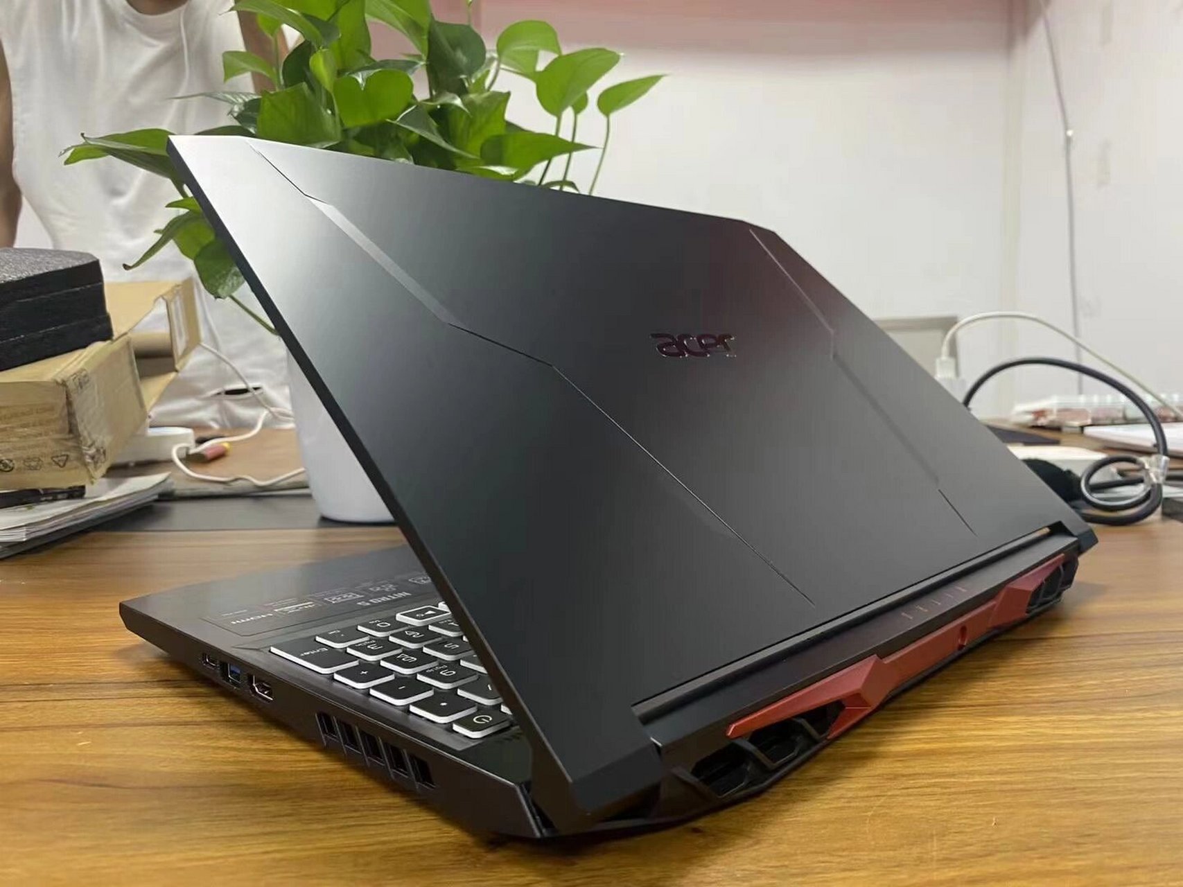 暗影骑士擎an515-58-52sm i5-12500/16g/512g/3050ti-4g/165/rgb/ 黑