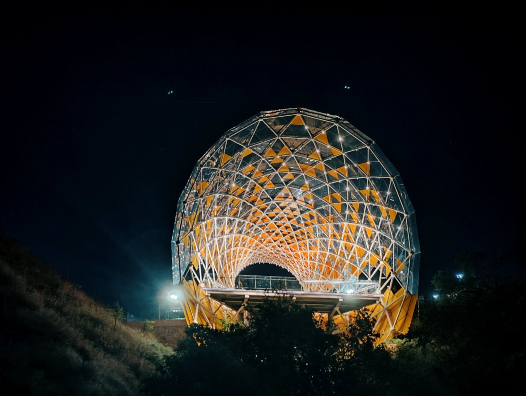 攀枝花夜景|城市之眼 城市之眼算是攀枝花一个标志性建筑了,夜景值得