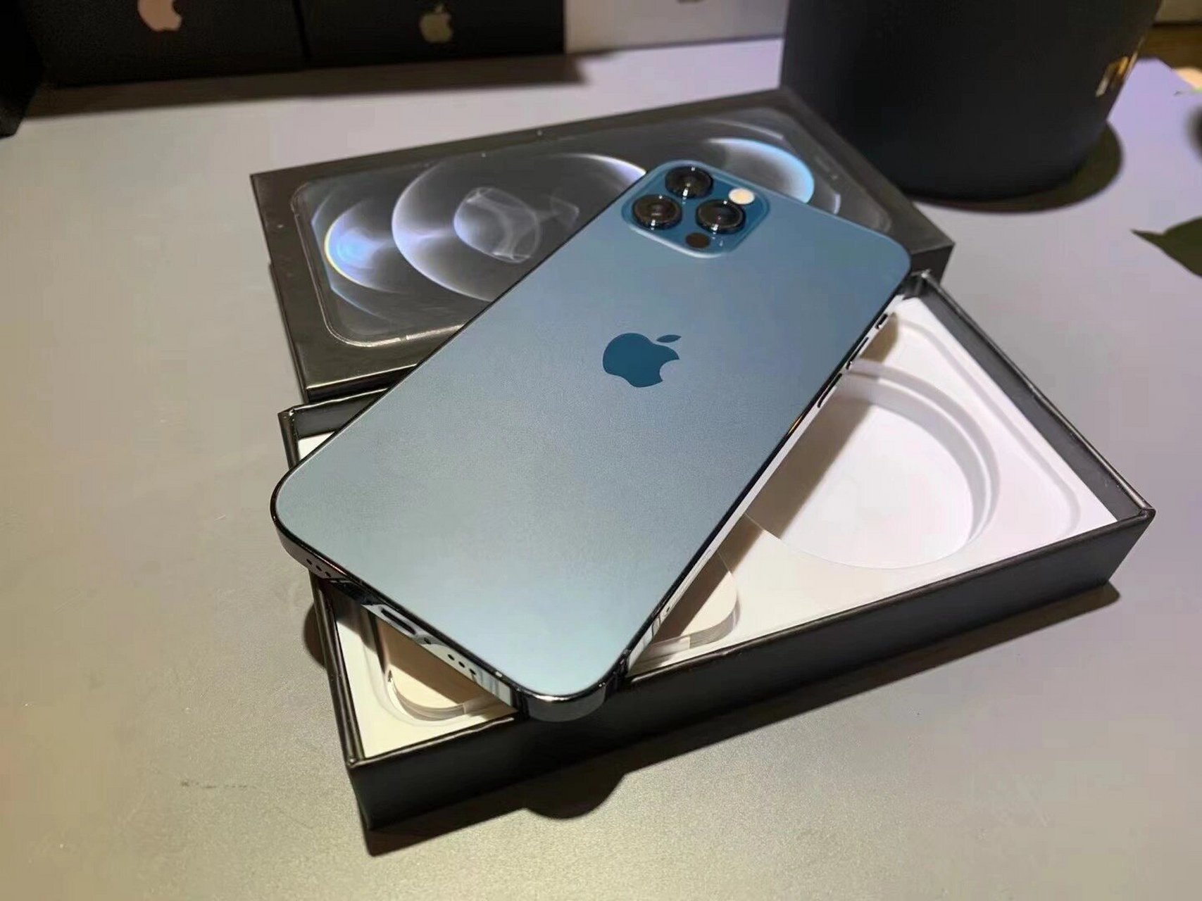 美版iphone有锁黑解和无锁的区别 什么是黑解机,黑解机的本身就是有锁