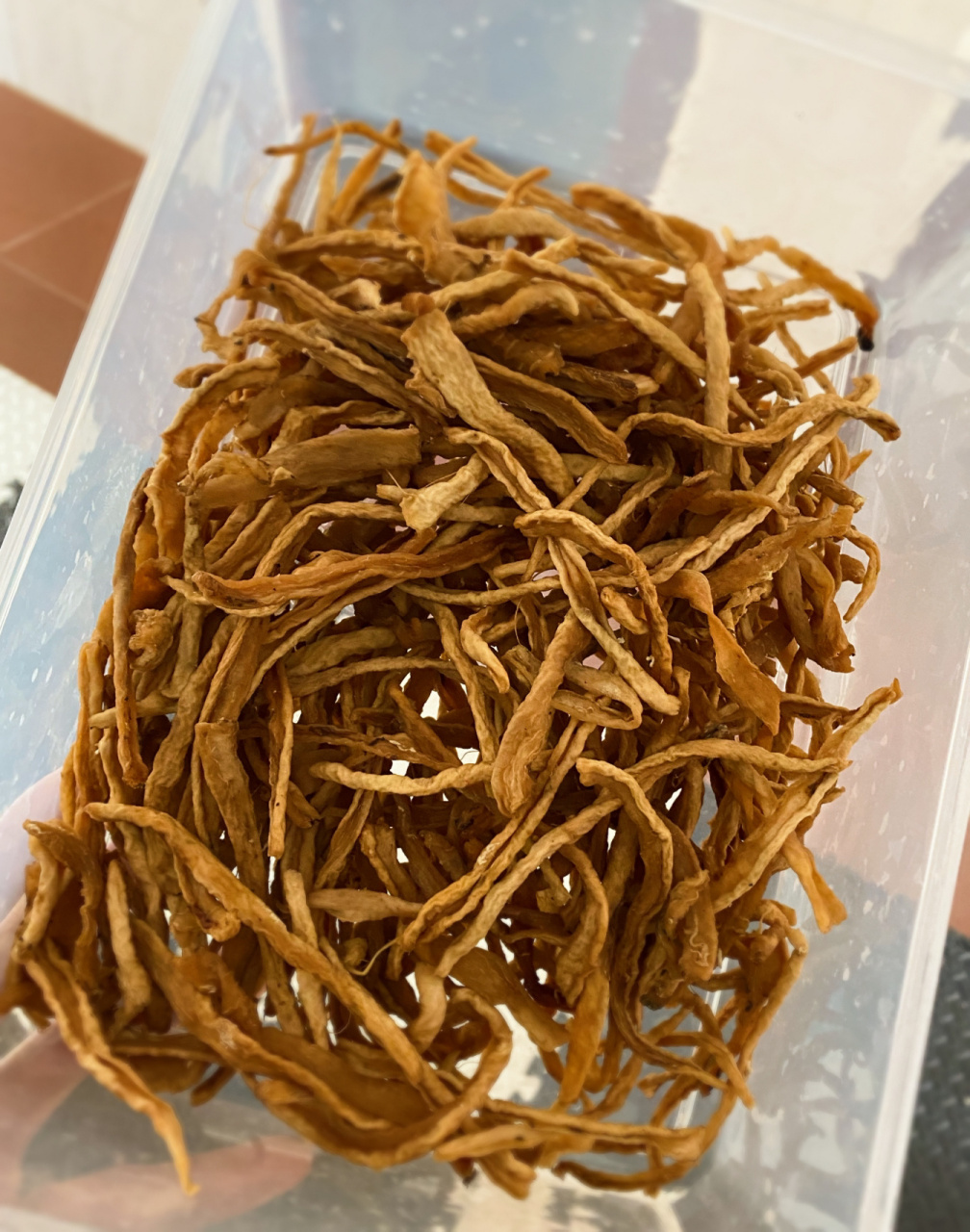 香脆萝卜干|教程做法|百吃不厌|超级脆 16615萝卜洗净,切条,用盐