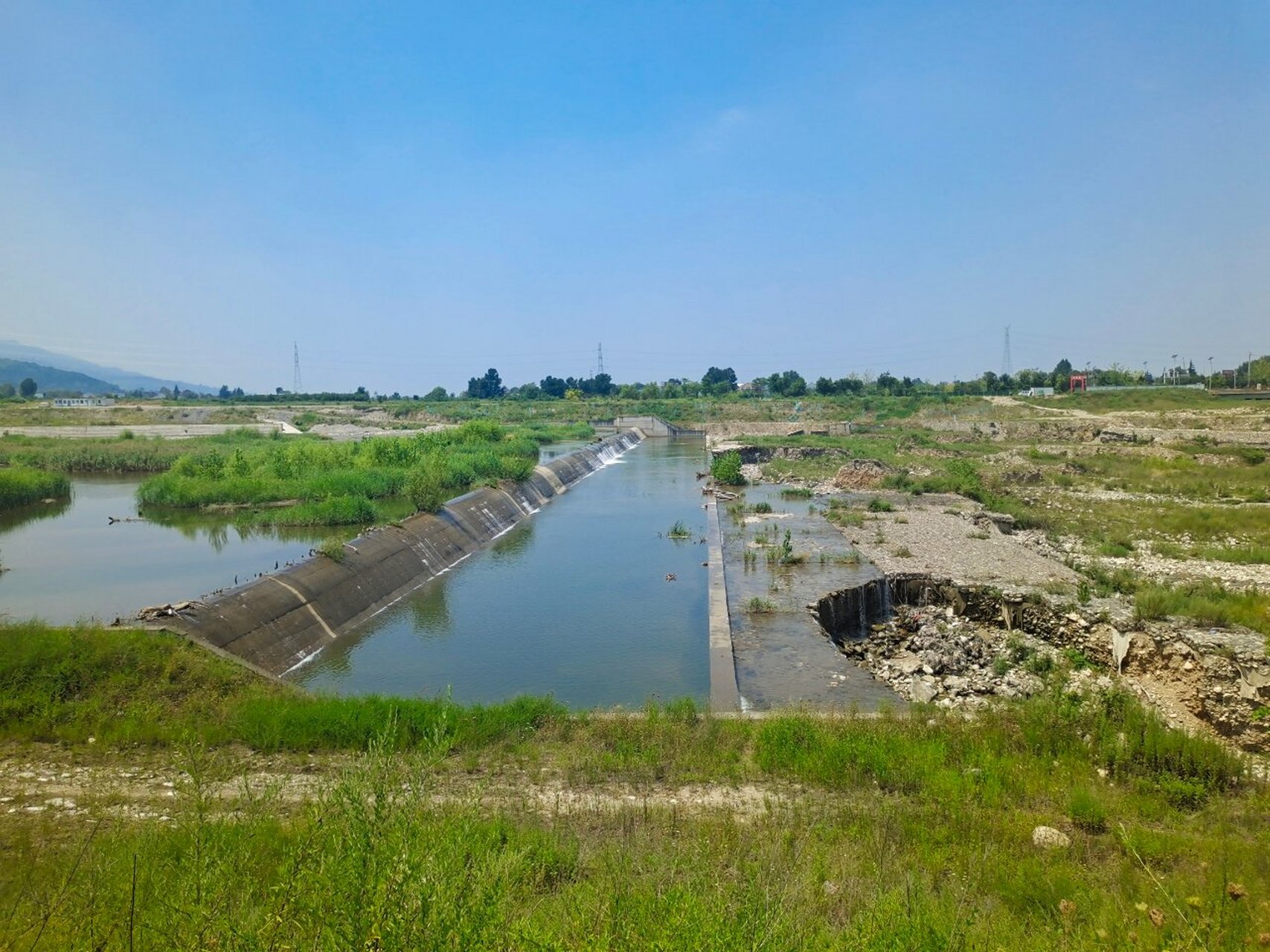风景宜人的涝峪口 风景宜人的涝峪口,天气晴朗的时候涝峪口景色十分