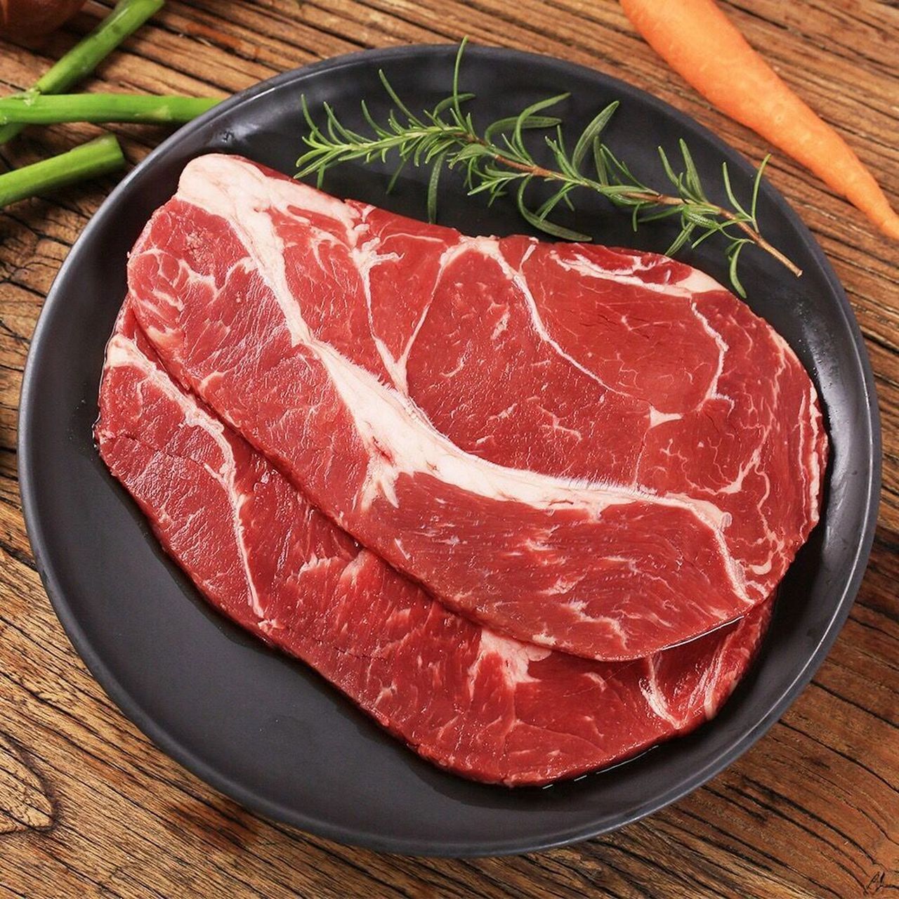 原切,整切,合成牛排的判别方法及口感 最近有许多粉丝小伙伴跟大卫说