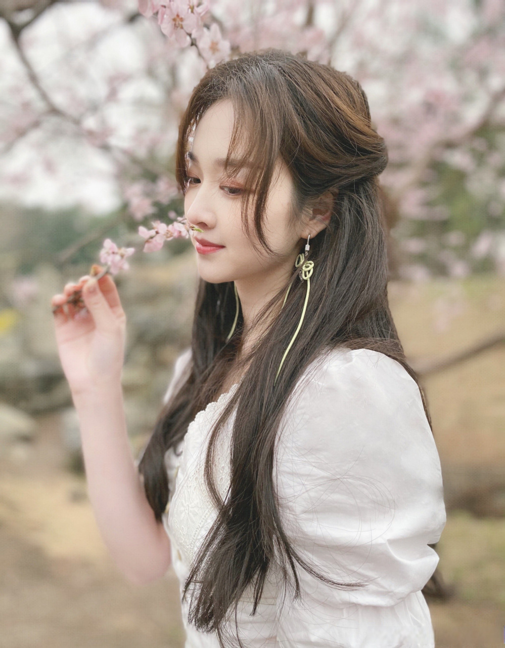 熊笑宇smiley 出生于1995年8月2日,来自北京海淀,狮子座