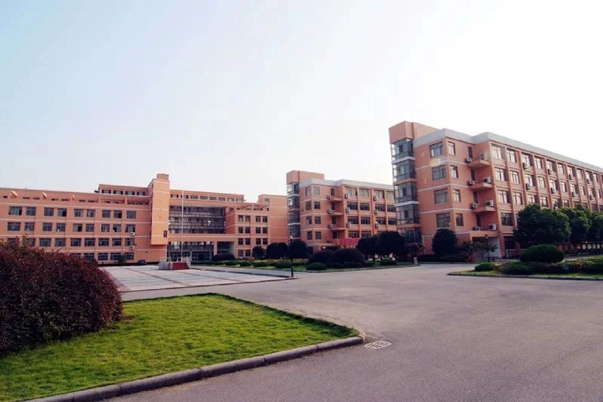 在杭招生的民办高中— 长兴华盛高级中学 97学校信息长兴县华盛高级