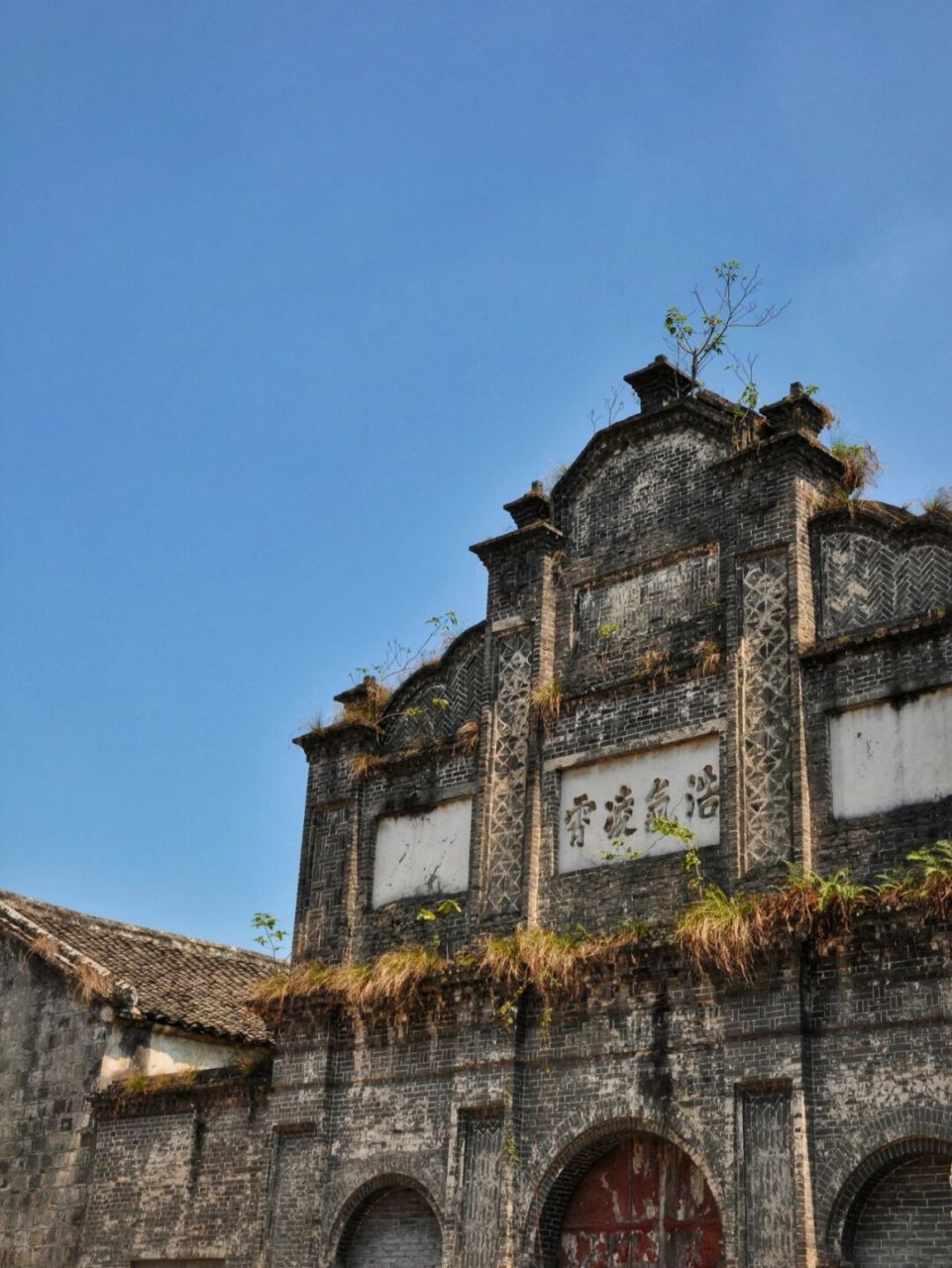 内江威远静宁寺 静宁寺真的就跟它的名字一样宁静,是著名的川南地藏
