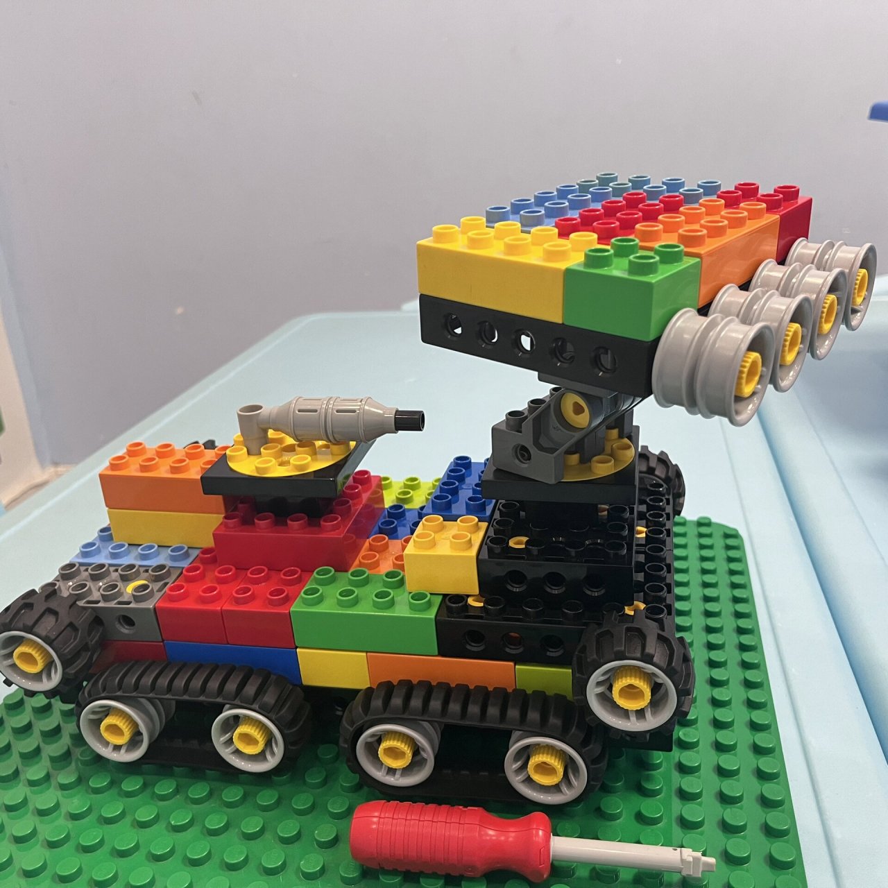 4 乐高《导弹车》          课程主题:《导弹车》 老师:小洋老师99