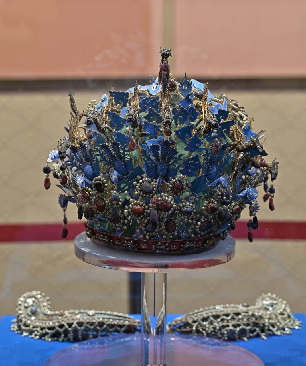 万历定陵出土文物展,一定不要错过 正在明十三陵游客中心(离定陵景区